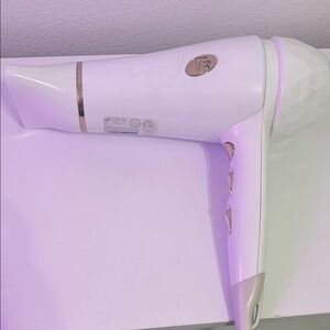 T3 Luxe White and Rose Gold Hair Featherweight Dryer Model 73871